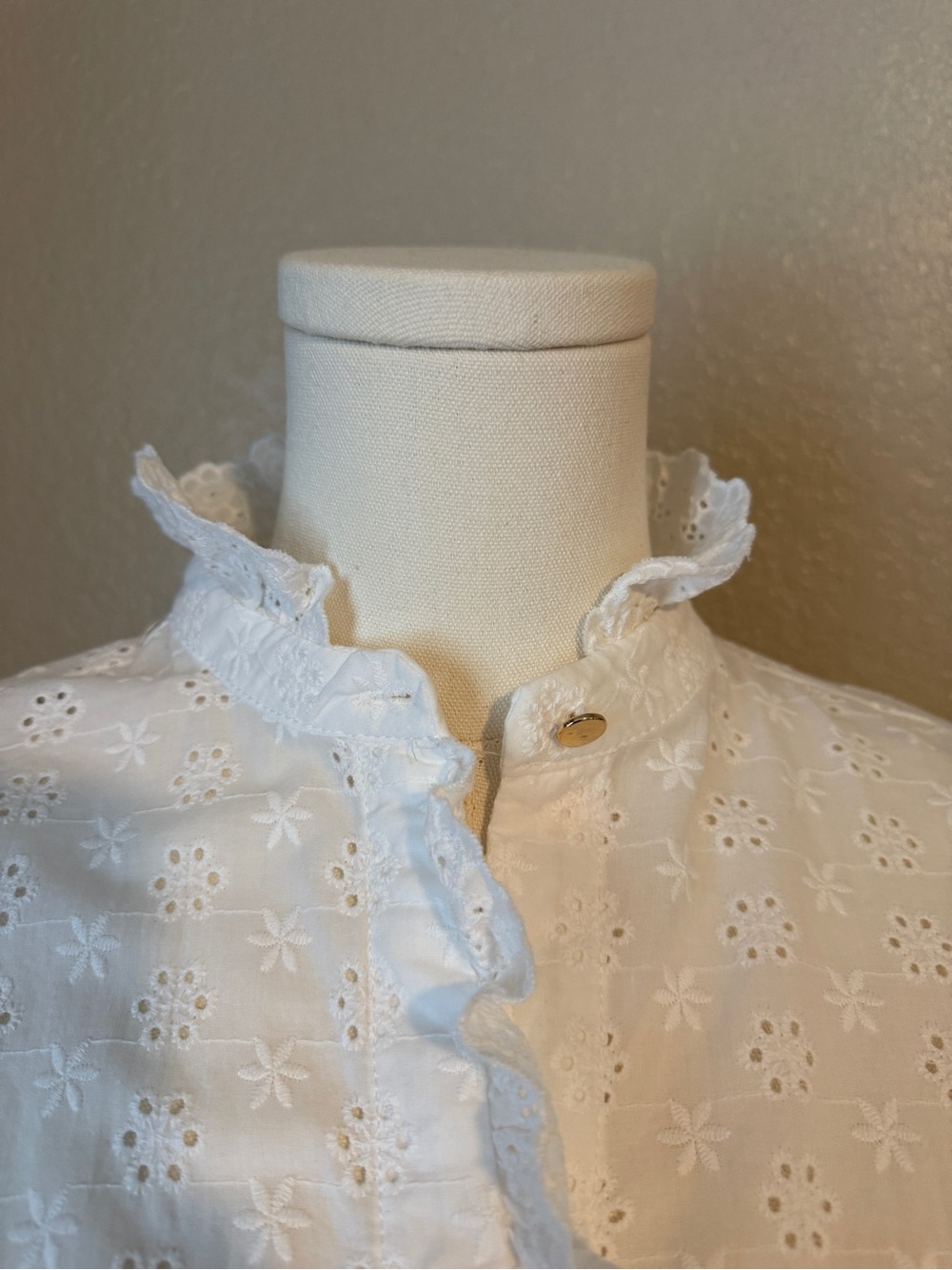 Classic White Eyelet Ruffle Button-Up Top - Picture 3 of 5